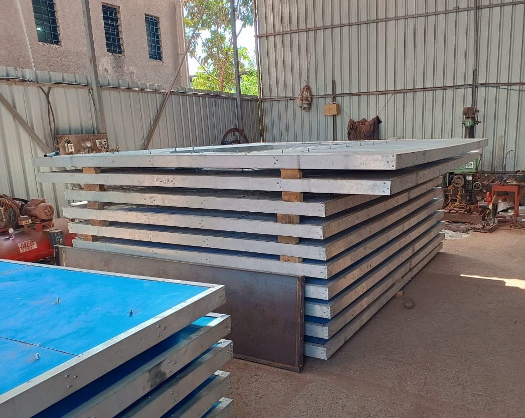 Hood Pocket Ventilation System