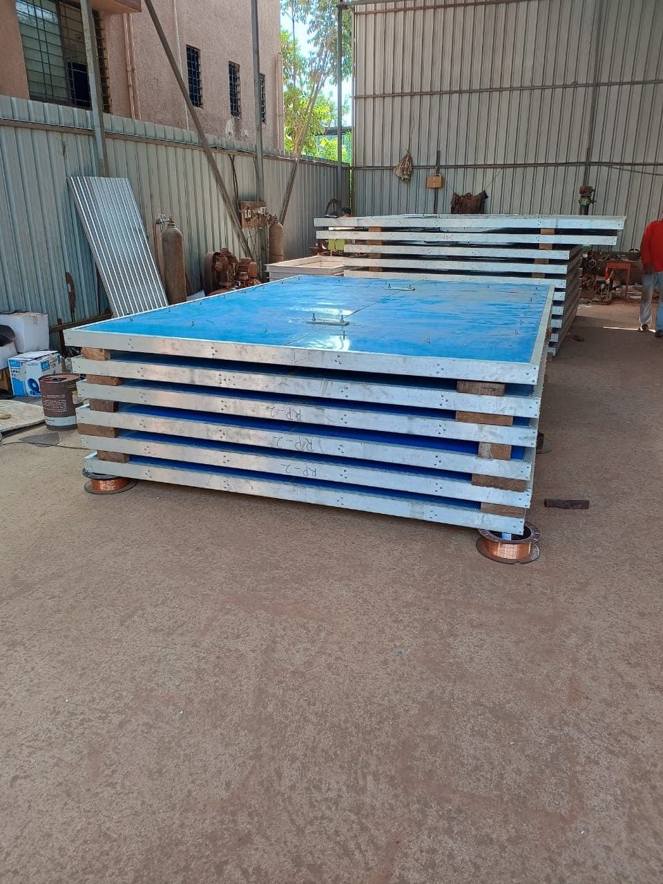 Material Handling & Storage Equipment